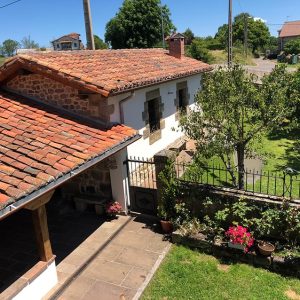 jardin casa rural forjas de orzales